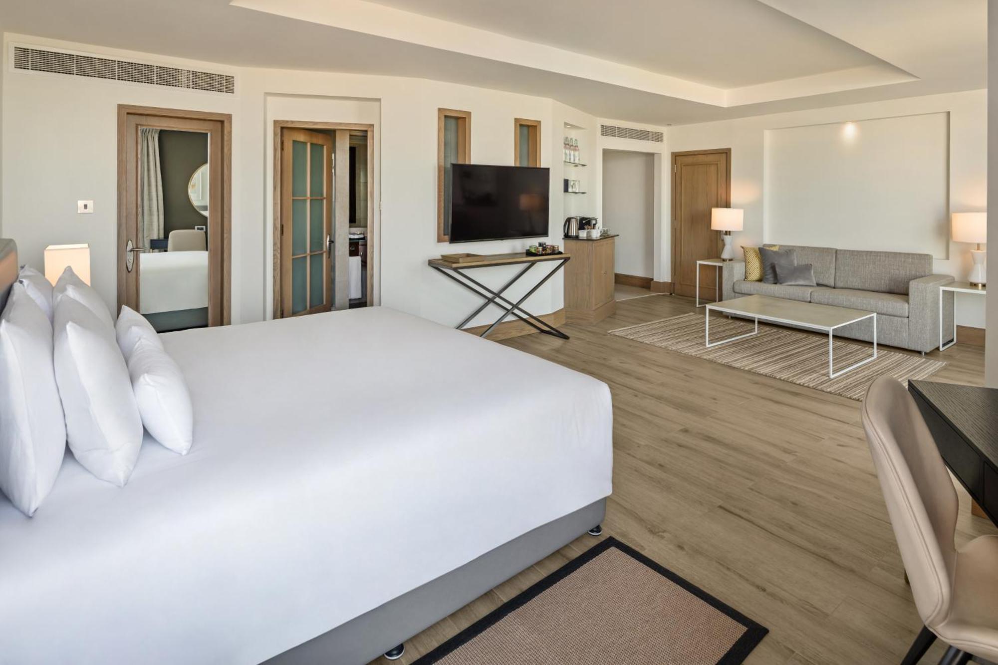 Ja The Resort - Ja Beach Hotel, Dubái Habitación foto Suite at the hotel